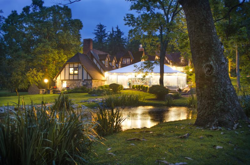 This Wedding  Venue  in West  Virginia  Is a Piece of History 